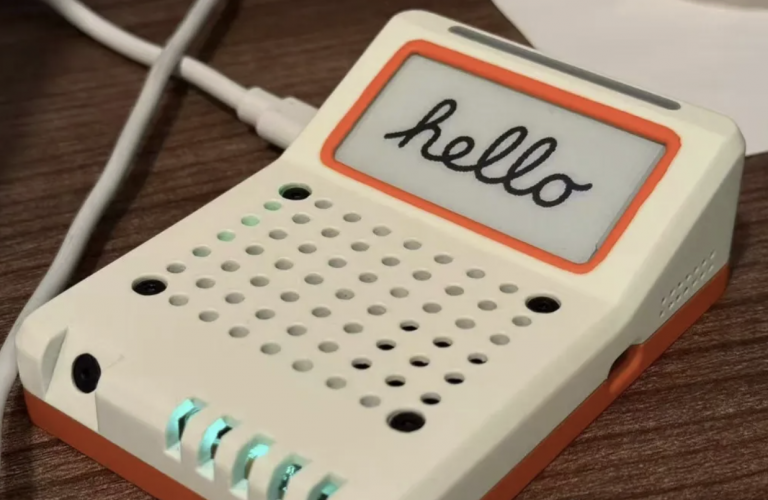 两个95后华人，搞出硬件版Clawdbot，售价1700元