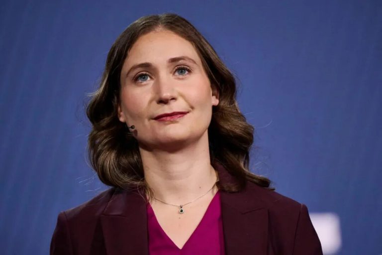 99% 的大学生都在用 AI，科学家说他们是第一代比父母笨的人